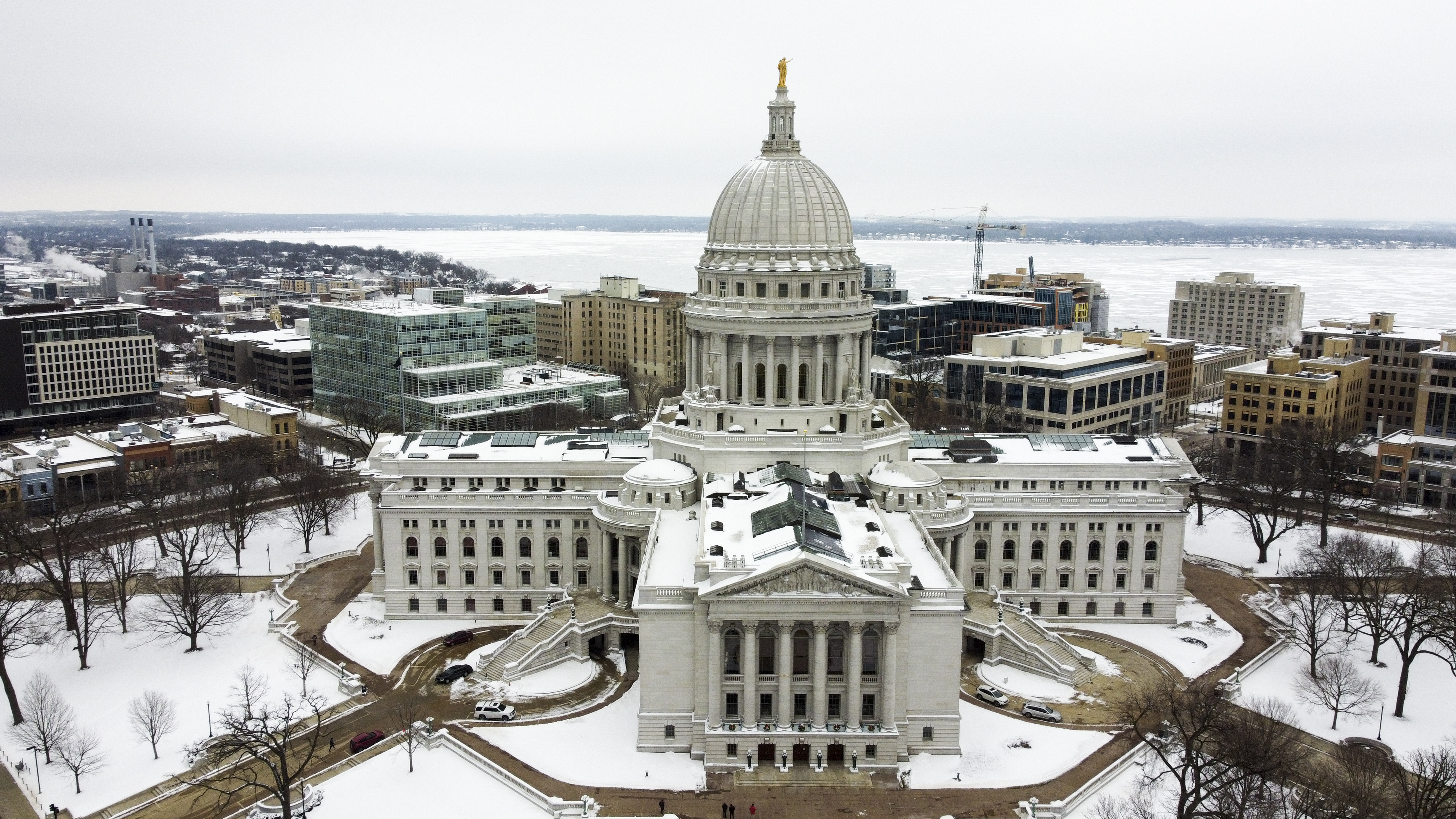 It is Now Illegal to Take Pictures of Crash Sites in Wisconsin