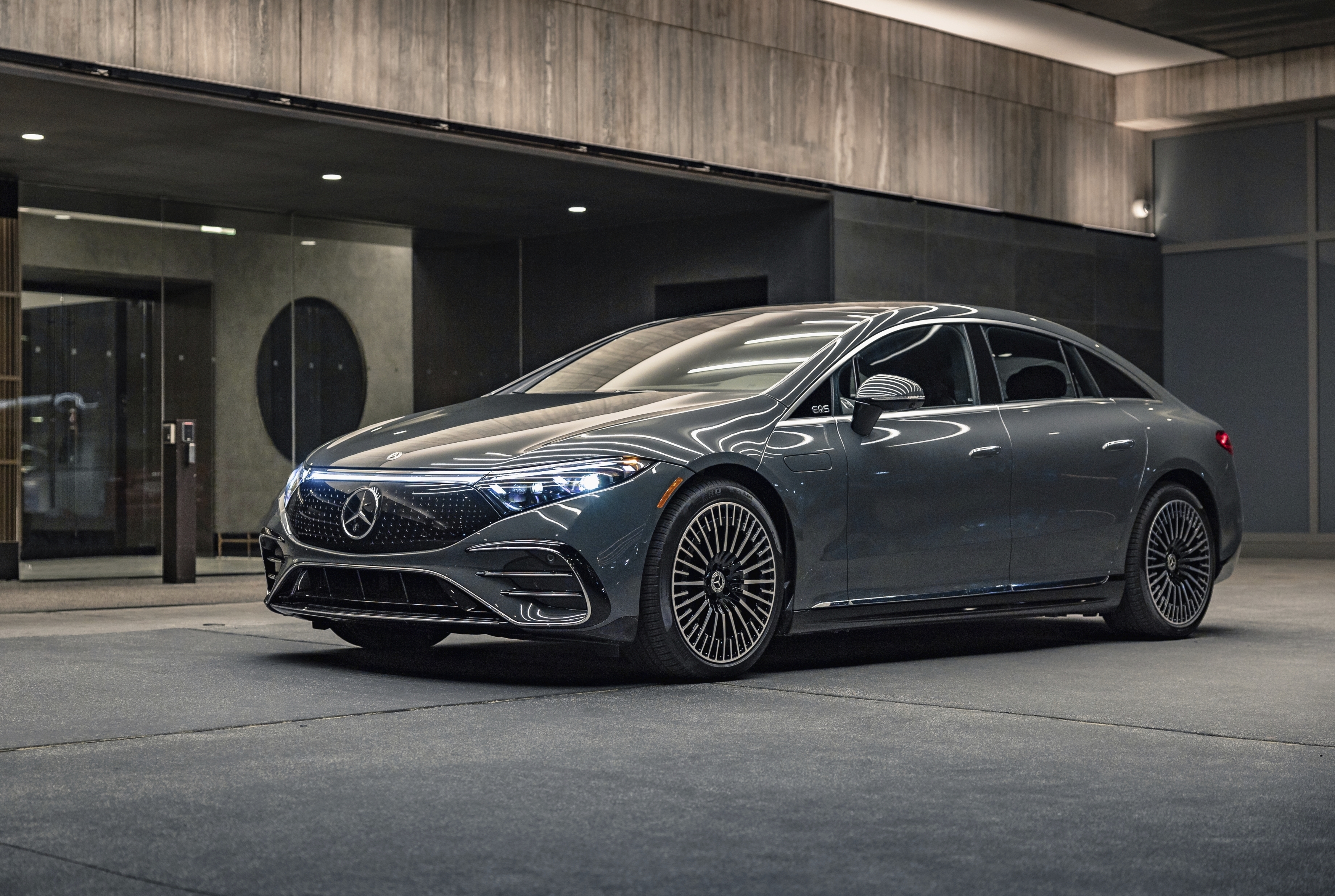 Mercedes benz 2024 electric sedan