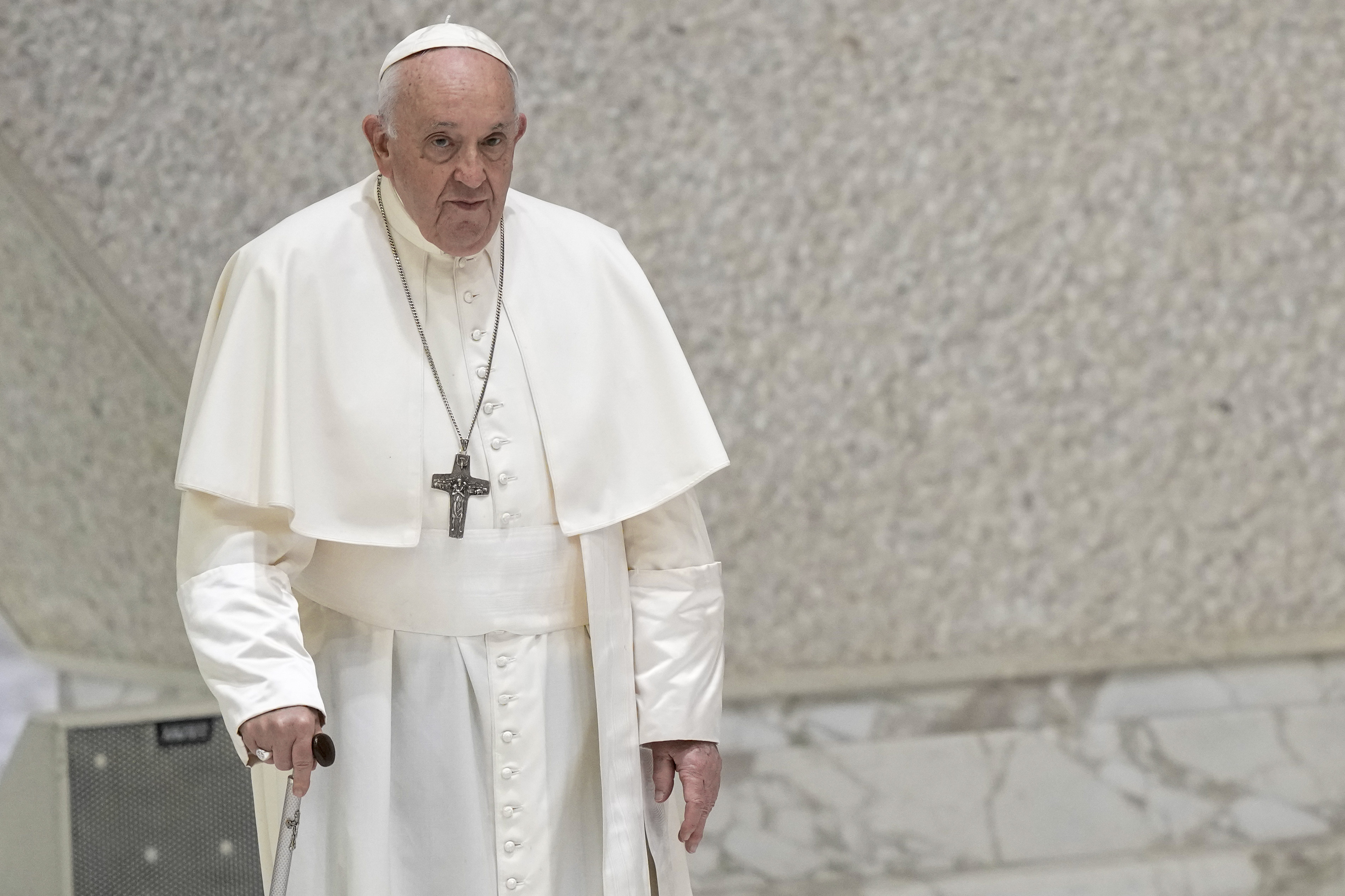 Pope Francis' Russia Stance Angers Catholics in Central Europe - WSJ