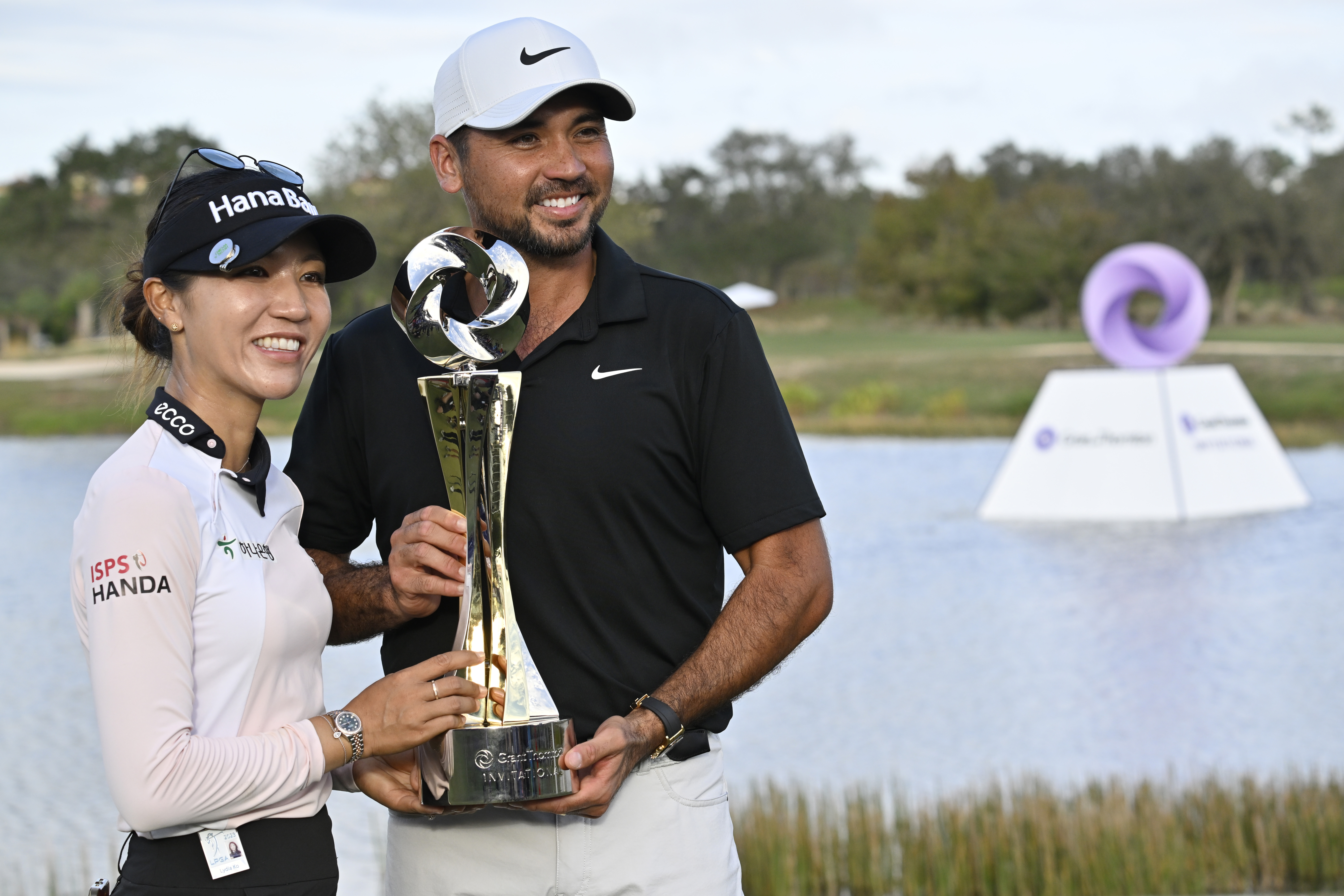 One lucky caddie stands to earn $1.8 million in prize money from the Tour  Championship - Golf Aficionado