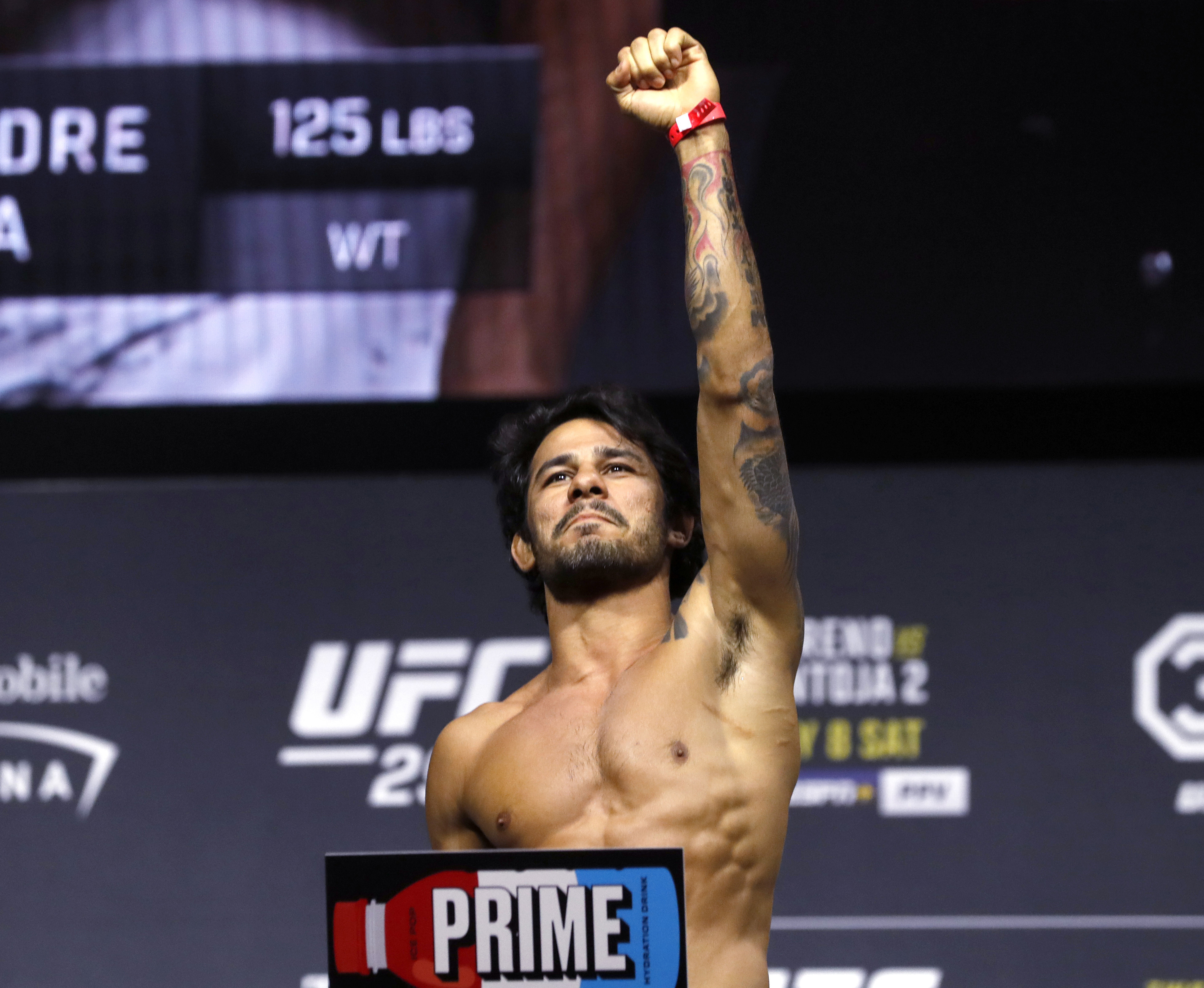 Assista ao pré-show e primeiras lutas do UFC Rio: Pantoja x Erceg