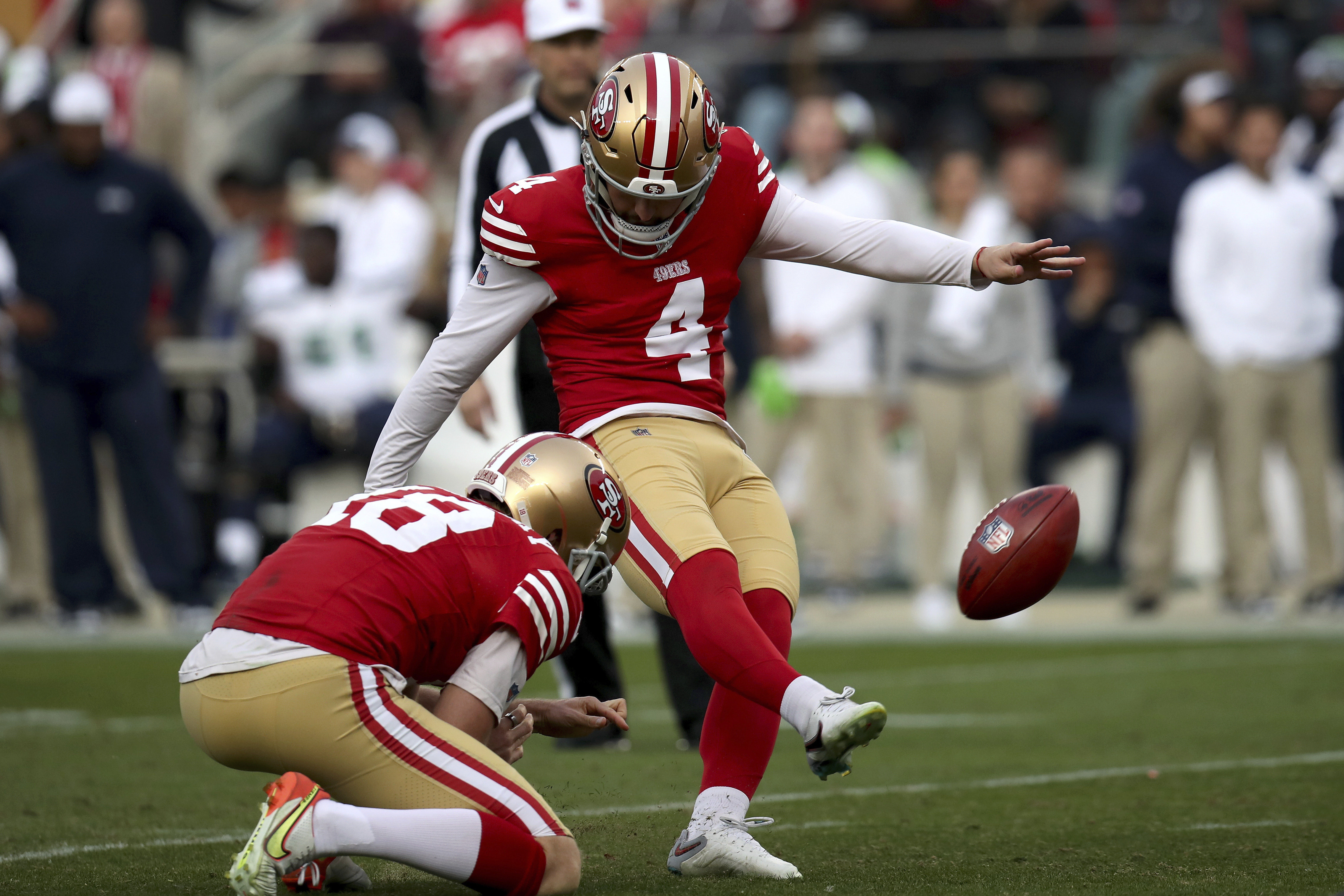 San Francisco's Moody stretches extra point streak to record 53