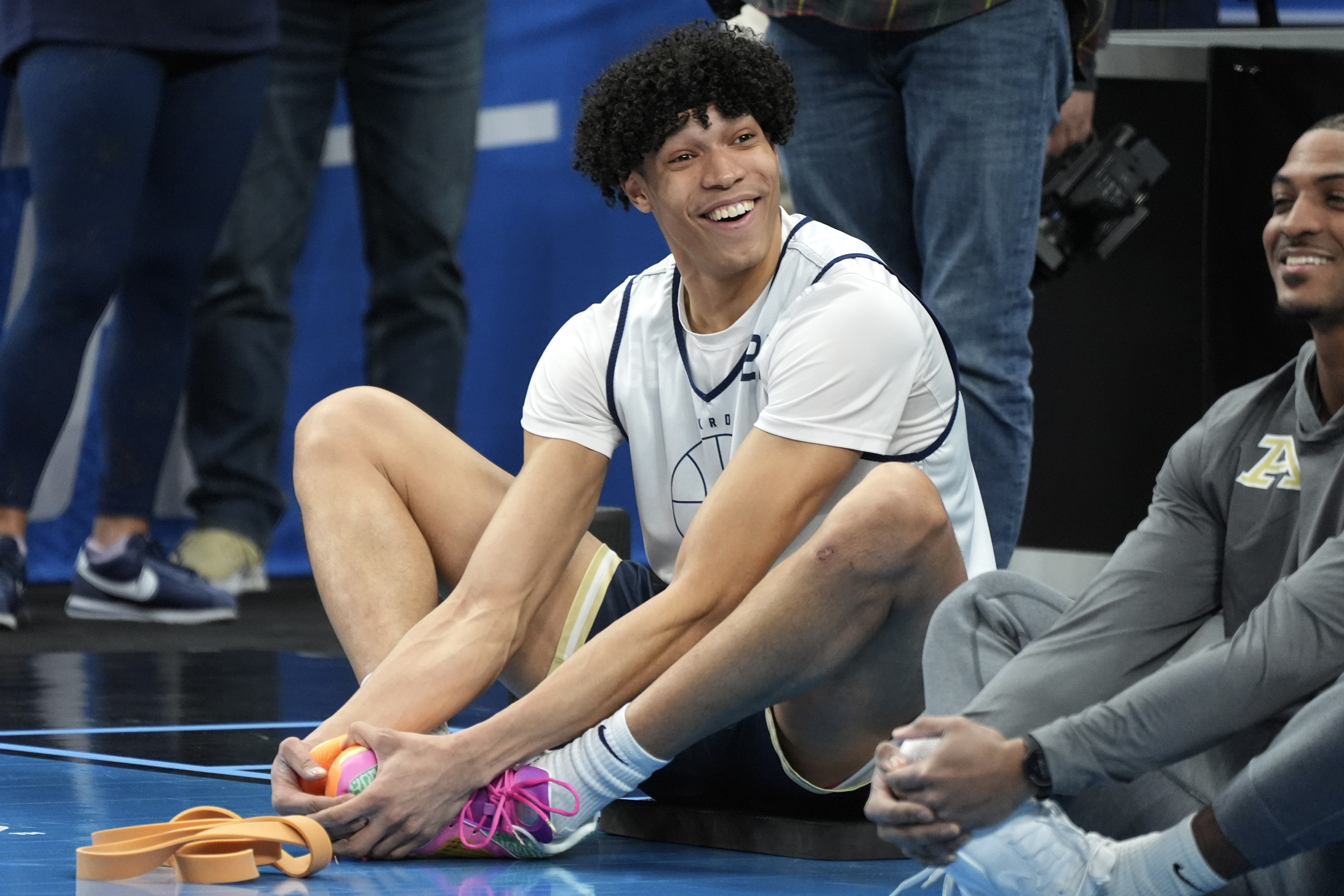 From walk-on to MAC's biggest star, Akron's Enrique Freeman takes amazing  journey to March Madness | AP News