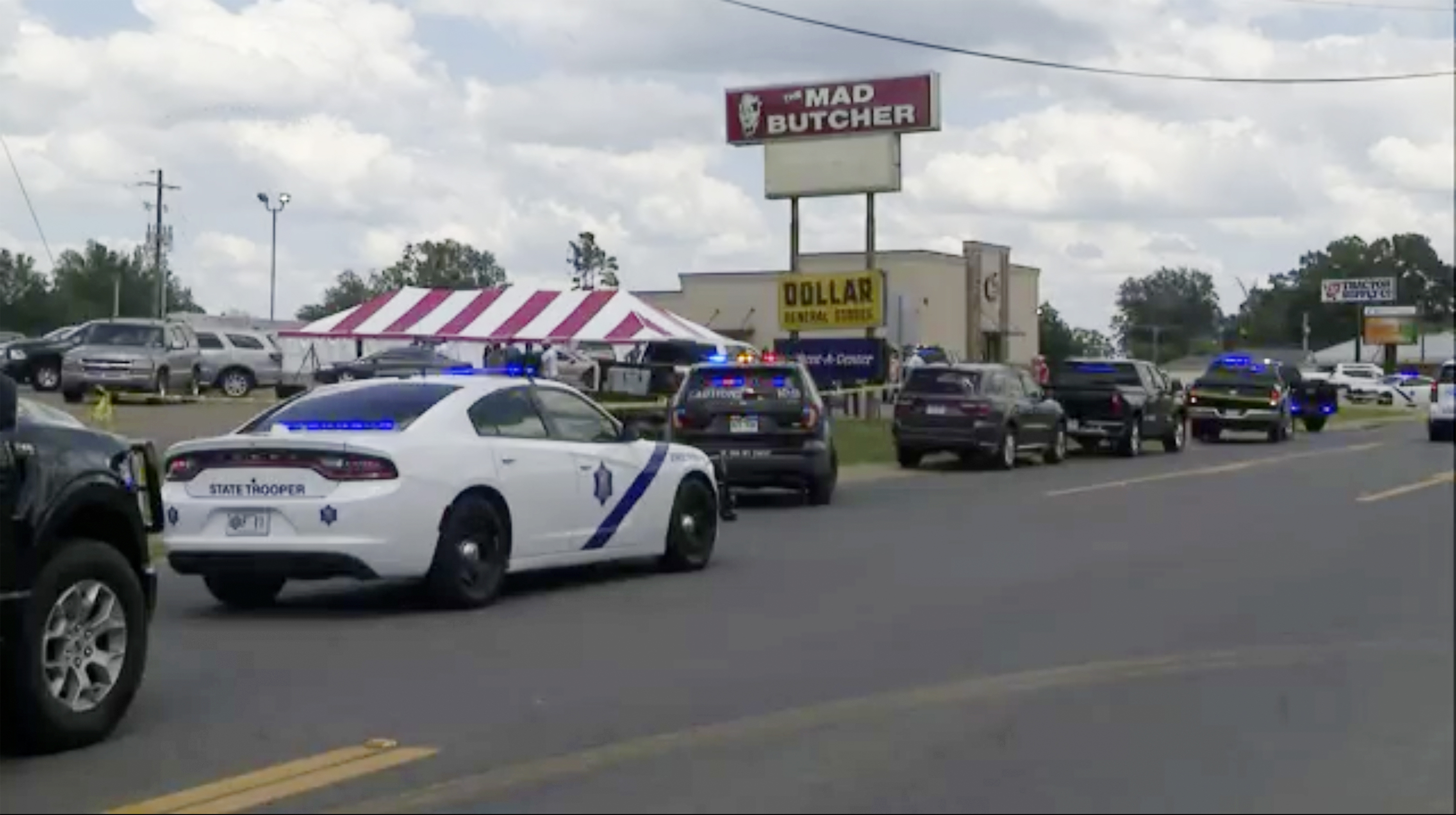 Tiroteo en tienda de combustibles deja 3 muertos y 10 heridos en sur de  Arkansas | AP News