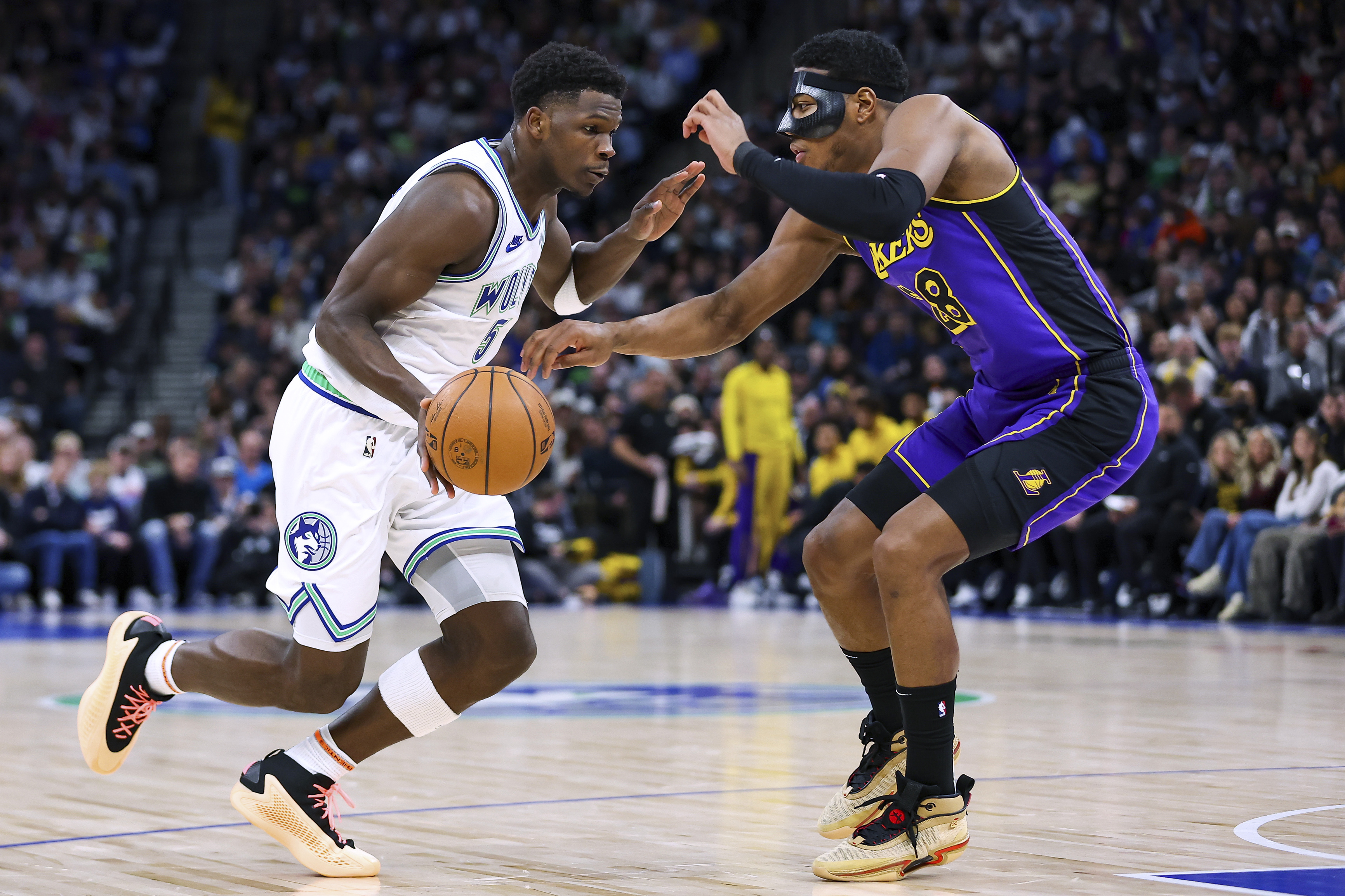 Edwards scores 31, Timberwolves hold on to beat the Lakers 108-106 on  LeBron's 39th birthday