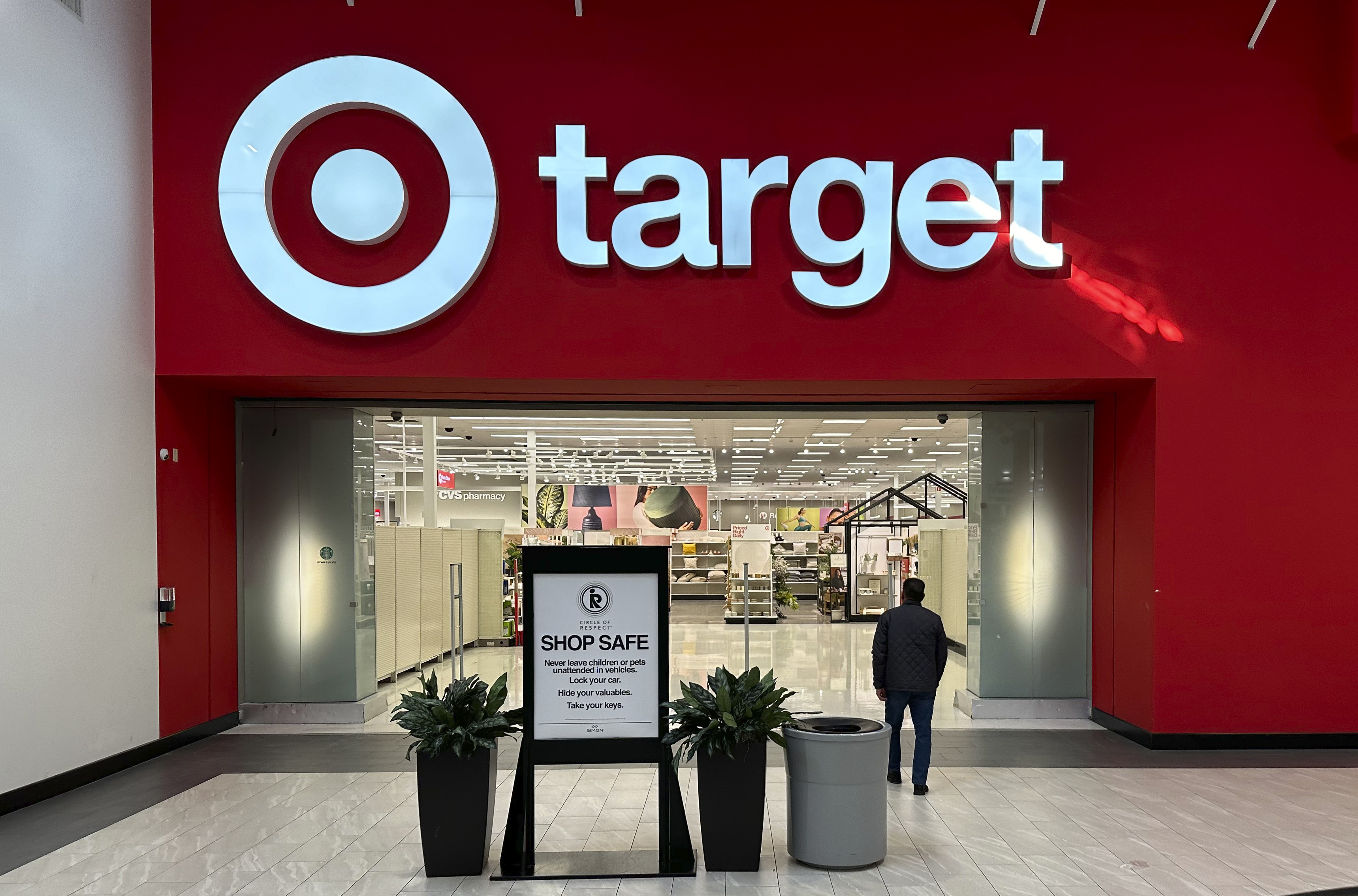 Target Australia to become mostly online retailer as stores