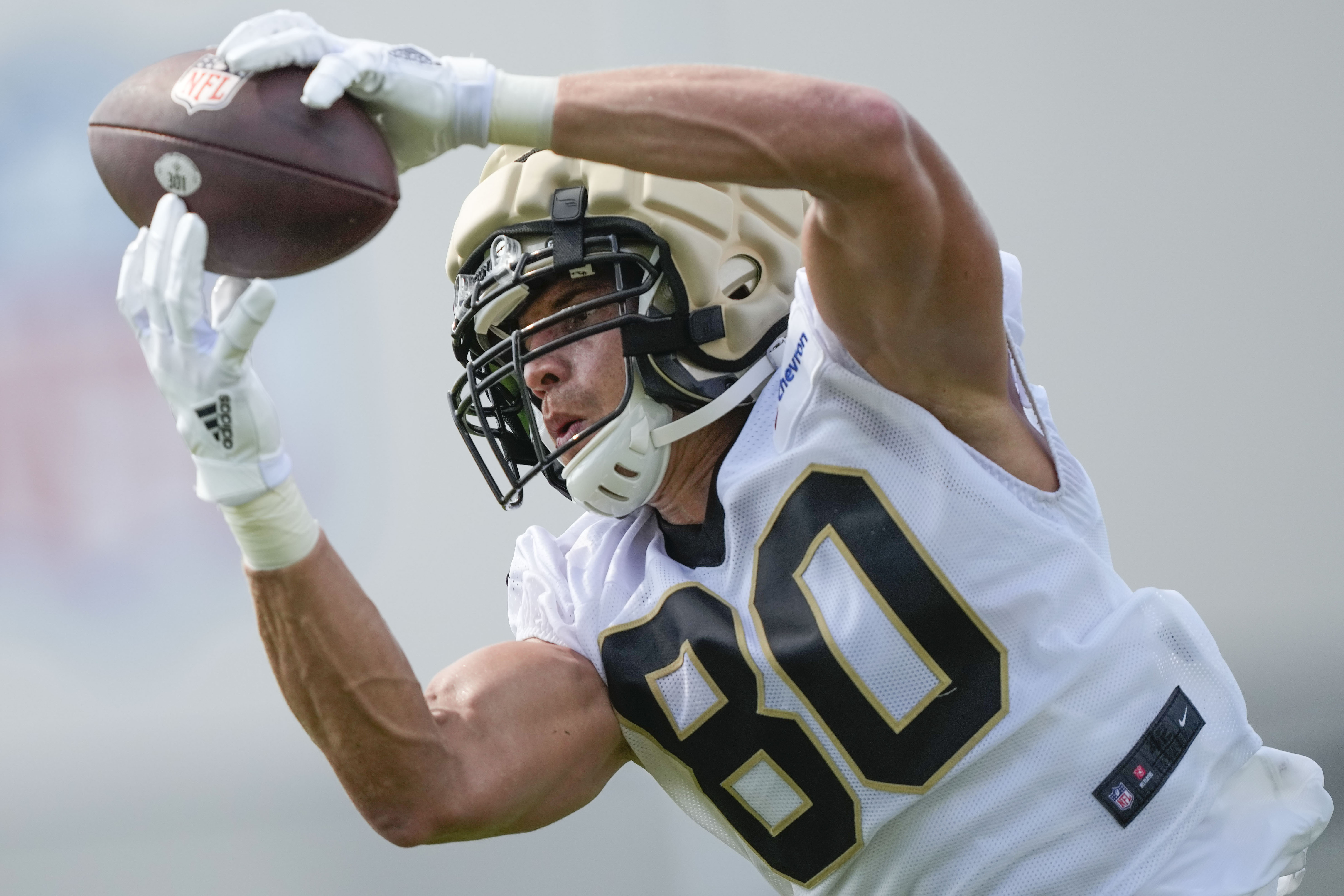 Jimmy Graham is grateful to be back with the Saints and confident he can  still play | AP News