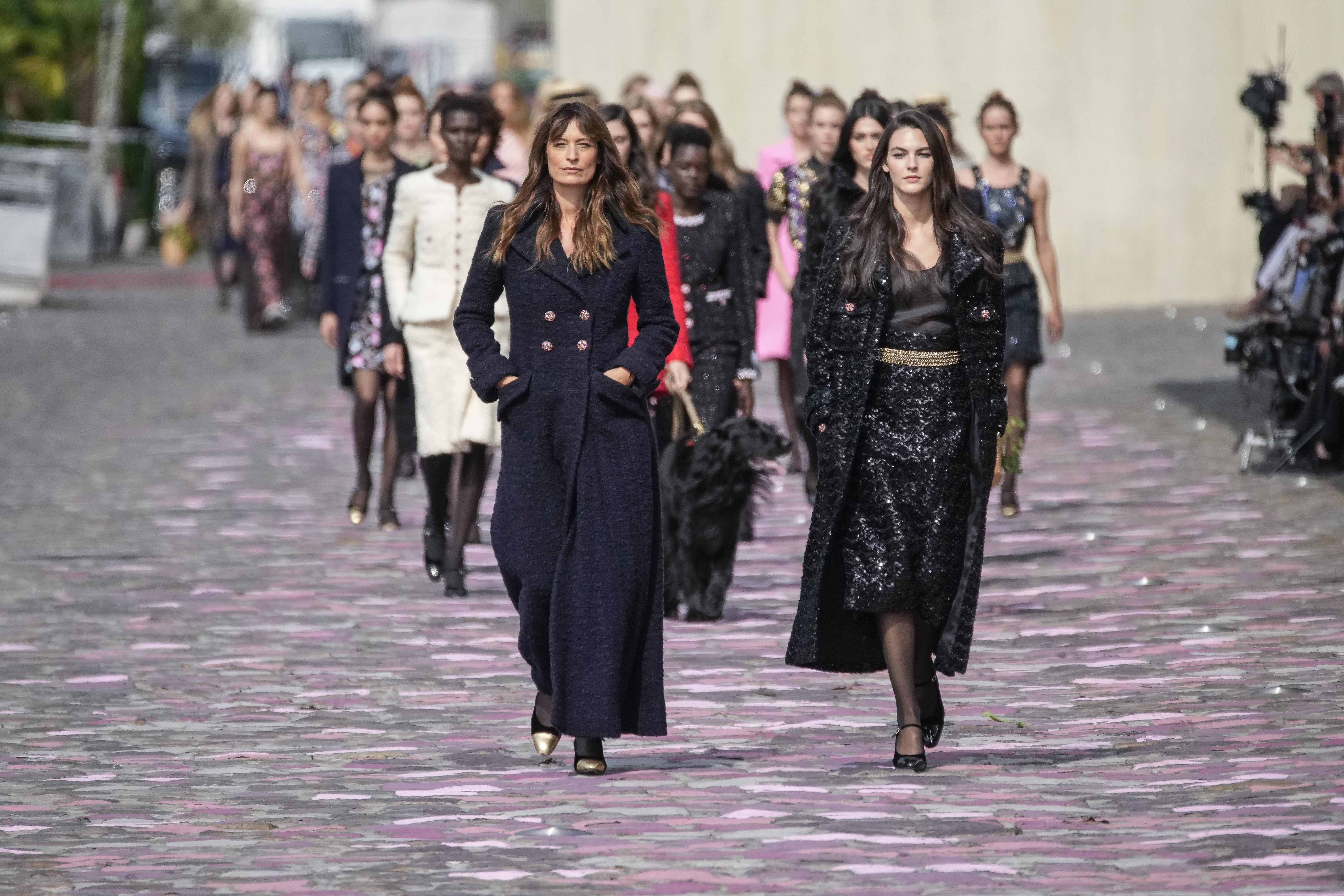 Chanel brings glamour back to Cuba in catwalk extravaganza