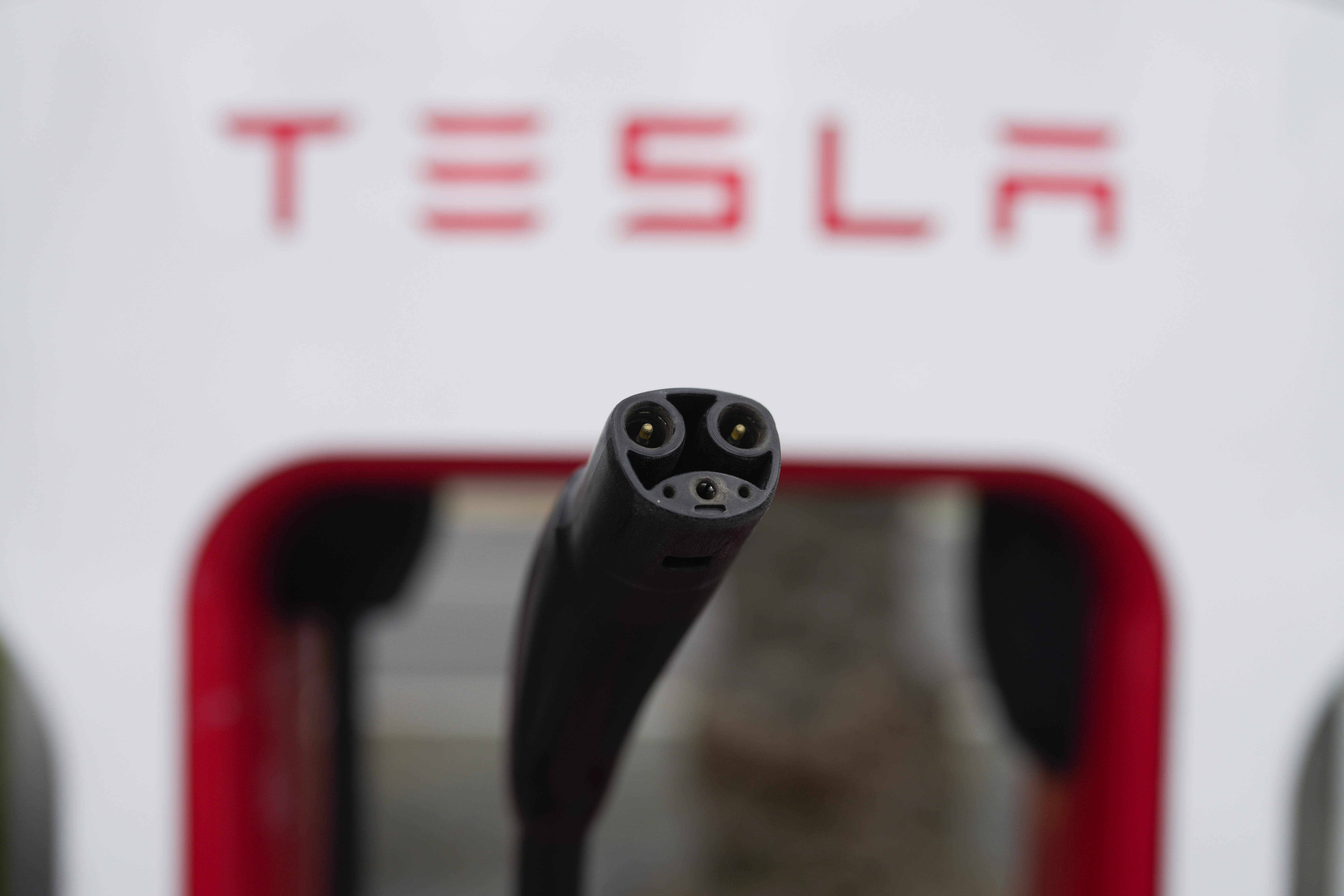Tesla Says CCS Adapter for US Owners Is on the Way