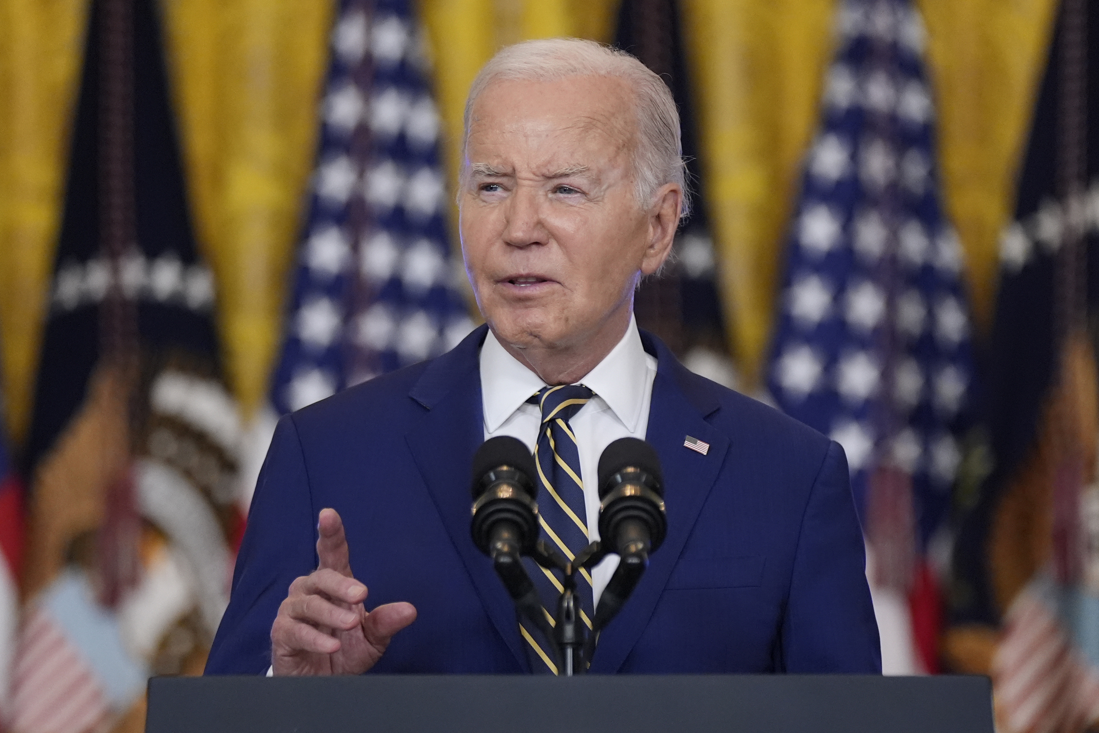 Biden pardons former U.S. service members convicted under gay sex ban - Los Angeles Times