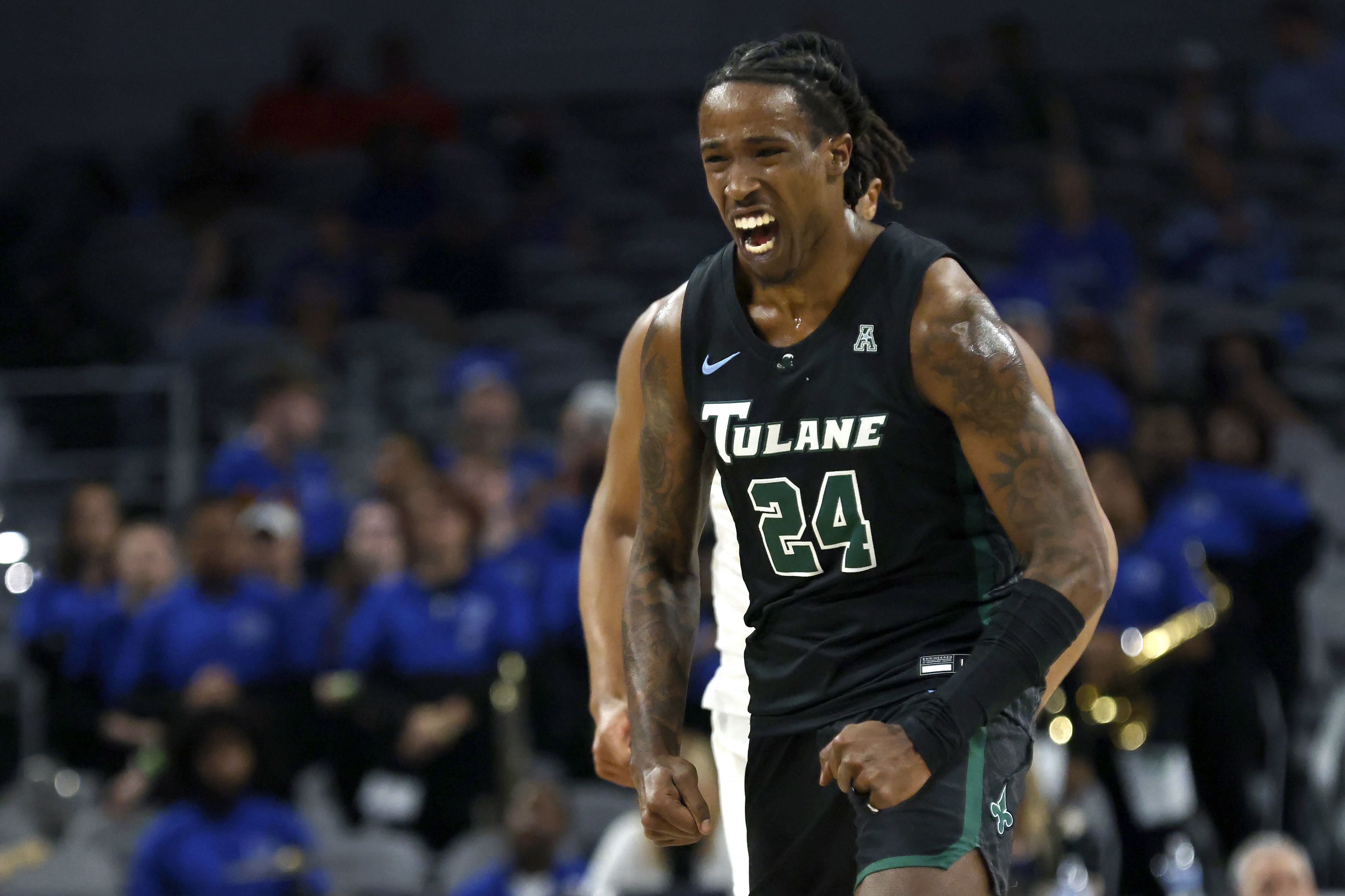 AP player of the week: Tulane's Kevin Cross has consecutive 20-point  triple-doubles