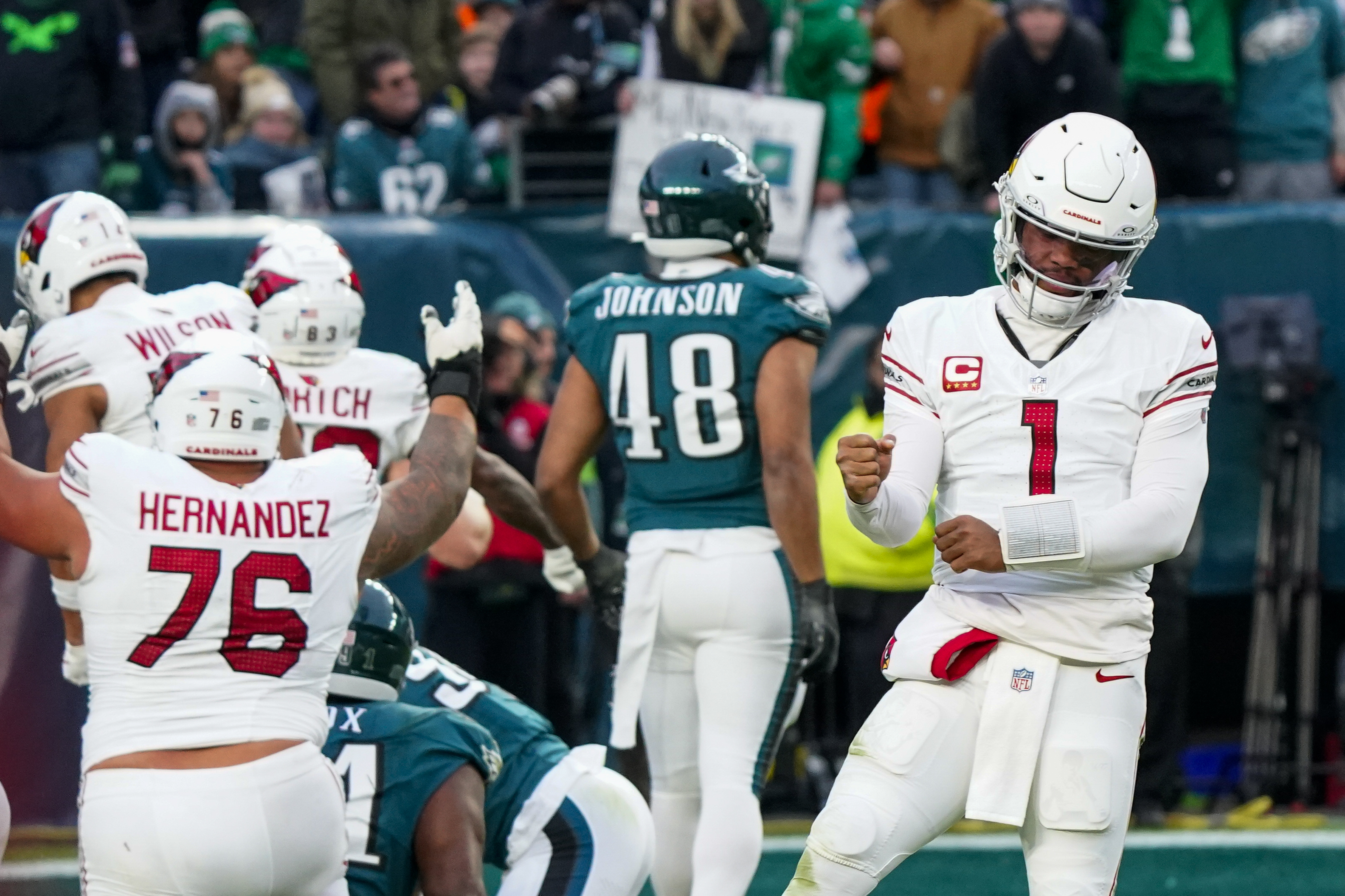 Kyler Murray throws 3 TD passes as Cardinals rally past Eagles, disrupt  Philly's playoff path